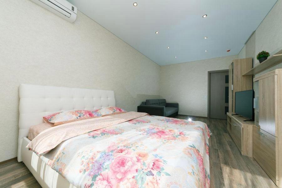 Видовая На 25 Этаже Kiev Exterior foto